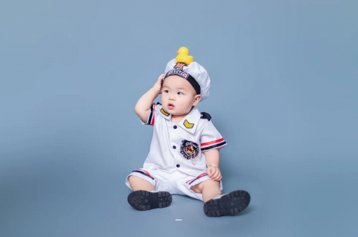涿州宝宝老摇头怎么回事